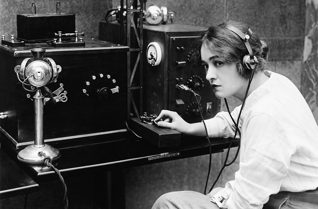 Telegraph wires and Morse key